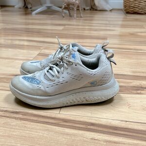 Keen Women's Light Gray Sneakers with Blue Accents
